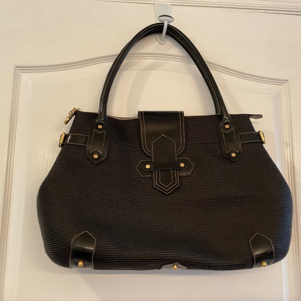 Eric Javits Black Raffia Straw Squishee Patent Leather Large Shoulder Bags